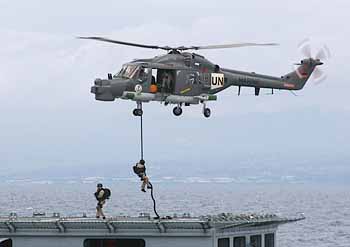 Boarding von Sea Lynx (Foto: dt. Marine)