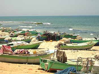 Marineforum Strand von Gaza wird Arbeitsplatz der Dahran (Foto: IMEMC)