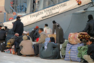 Marineforum - Einschiffung von Flüchtlingen (Foto: PIZ Marine)