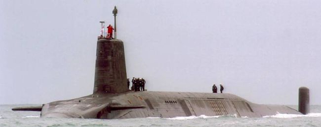 Marineforum - Strategisches U-Boot der VANGUARD-Klasse (Foro: B. Prezelin / Flottes de Combat)